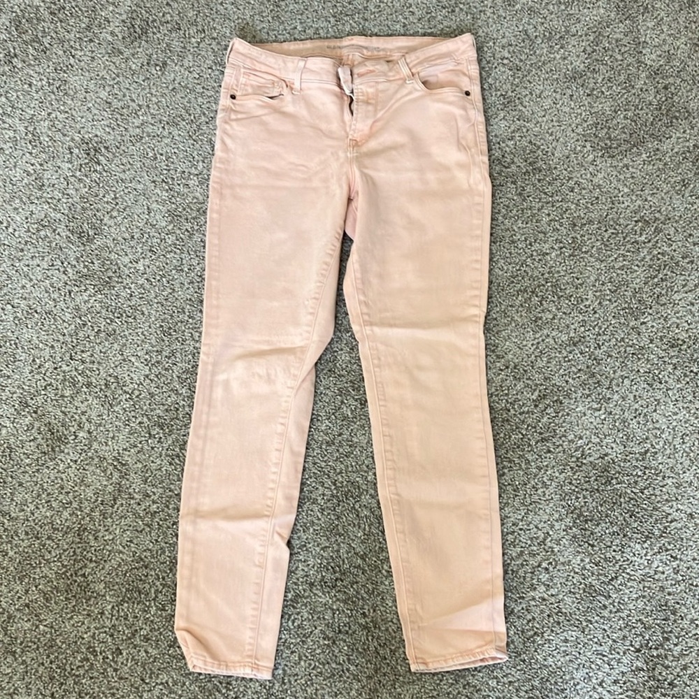 Old Navy Rockstar size 10. Skinny Women’s Jeans. “Grapefruit Mim”.